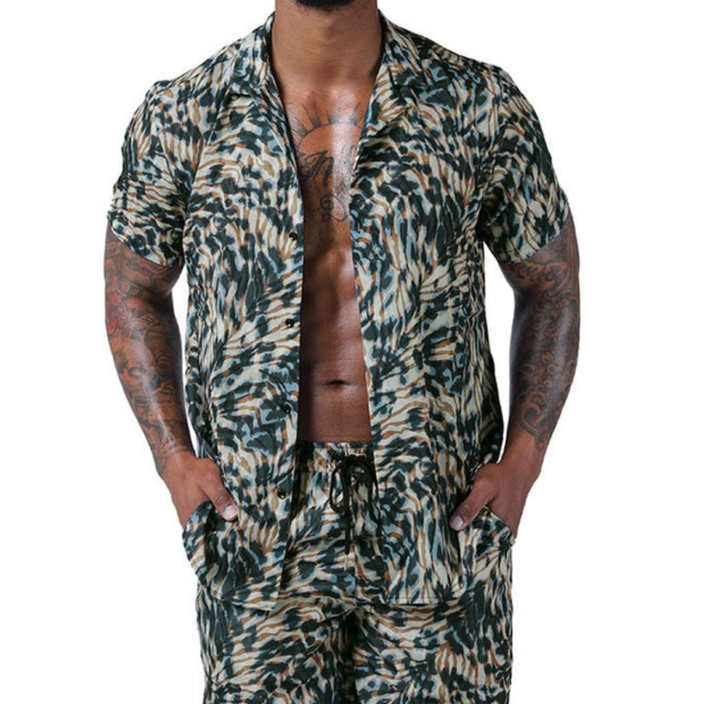 Nwt men swim shirt only